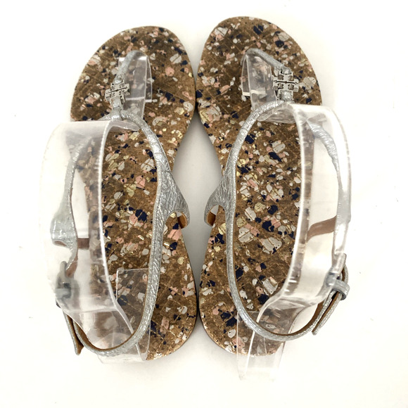 TORY BURCH Marion Logo Confetti Quilted T-Strap Sandal Silver Metallic Leather 8 - Picture 6 of 9
